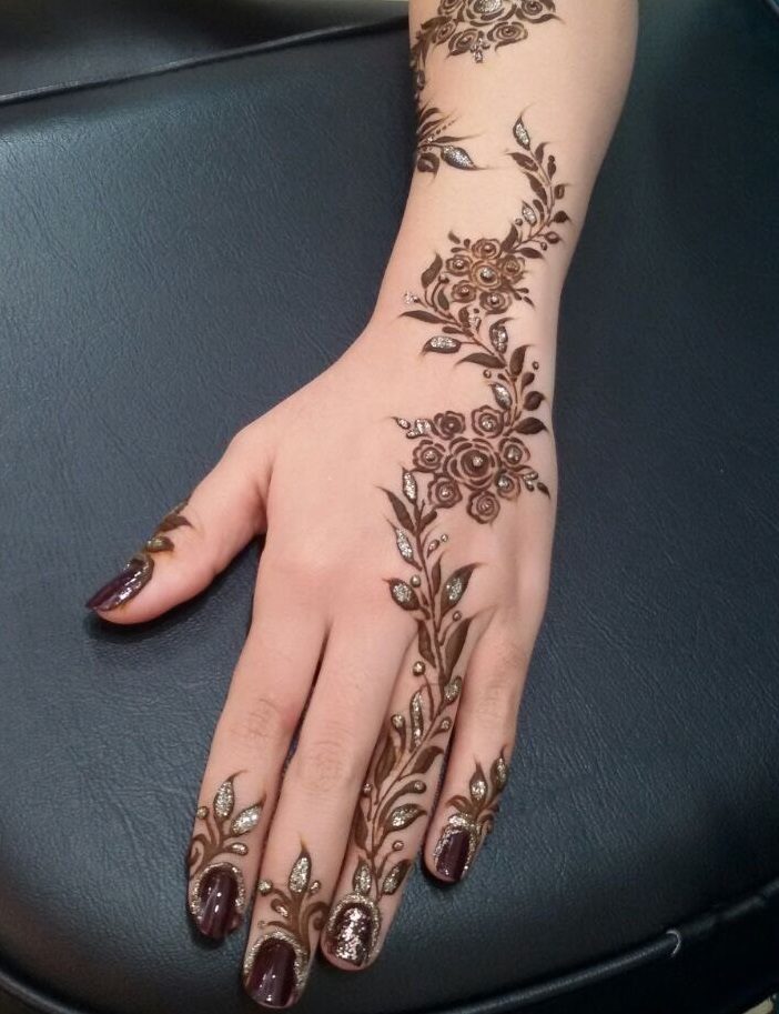 نقش حناء بسيط وحلو