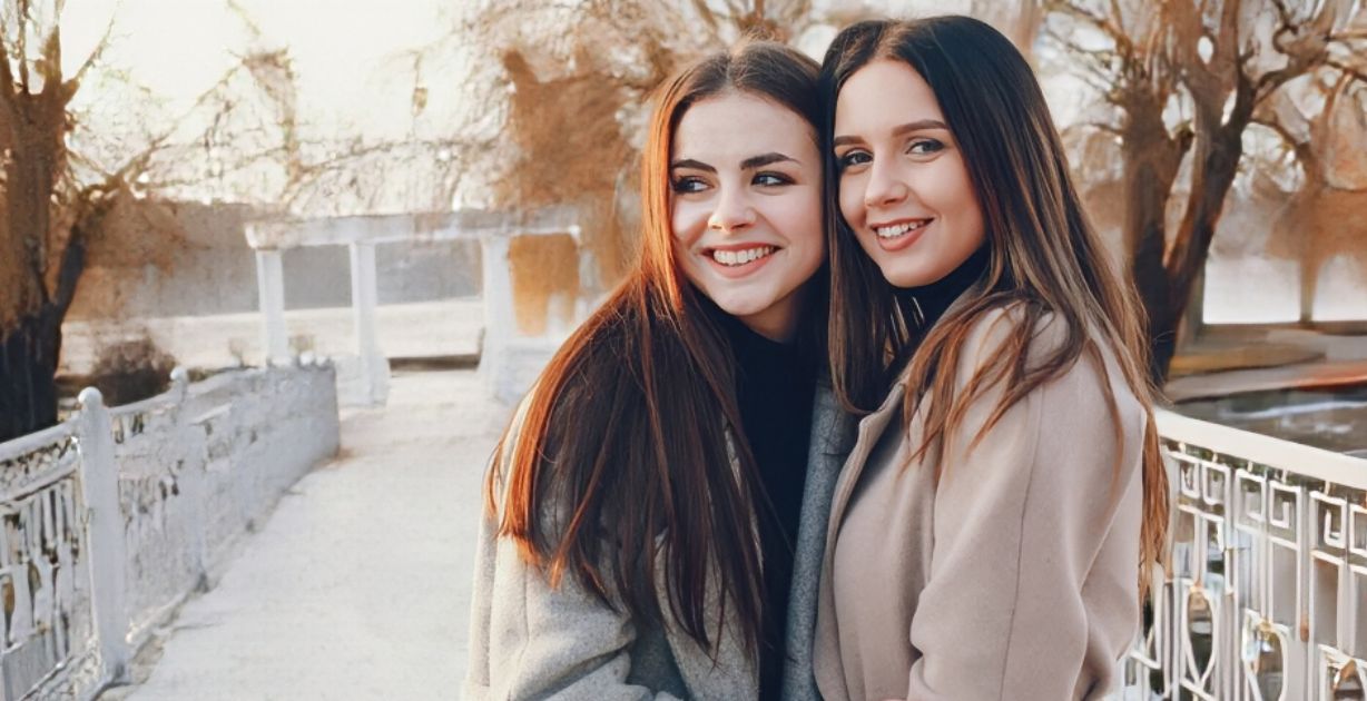 5 تصرفات تدل أن صديقتك المقربة هي عدوتك الحقيقية!