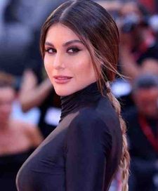 معلومات عن نور عريضه