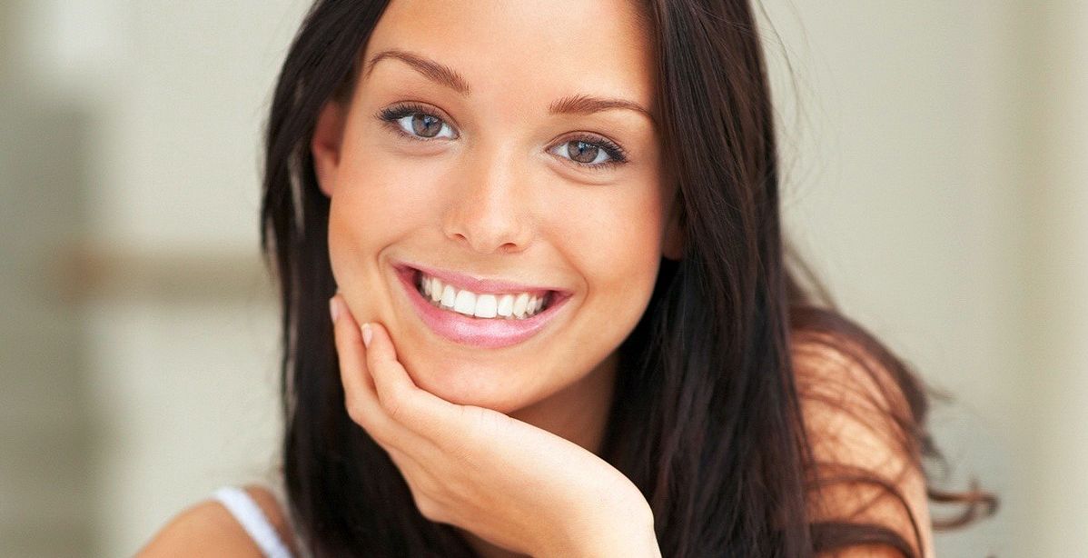 3 مستحضرات فقط تخفي علامات تعب وجهك نهائياً