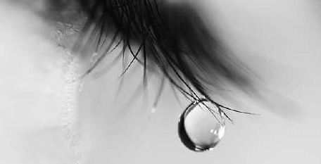 الدموع: أهميتها وأنواعها