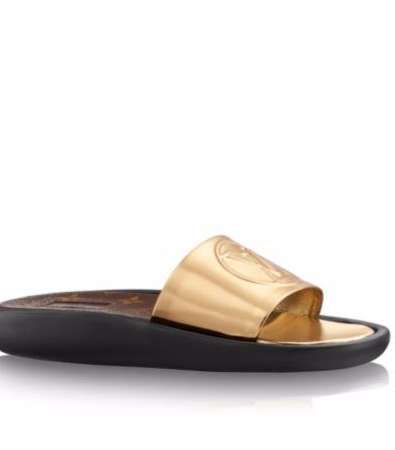 حذاء لويس فويتون الميتاليكي الـ Pool Slide لصيف 2017