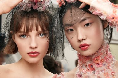حصرياً لياسمينة: كواليس ماكياج CHANEL في أسبوع الهوت كوتور في باريس لصيف 2018