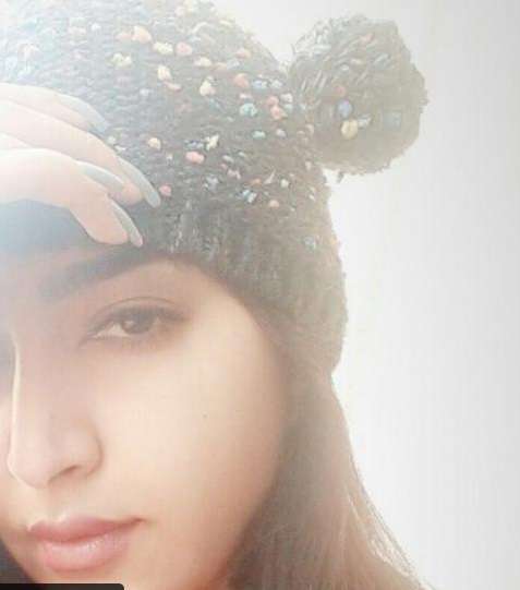 صور بثينة الرئيسي بدون مكياج