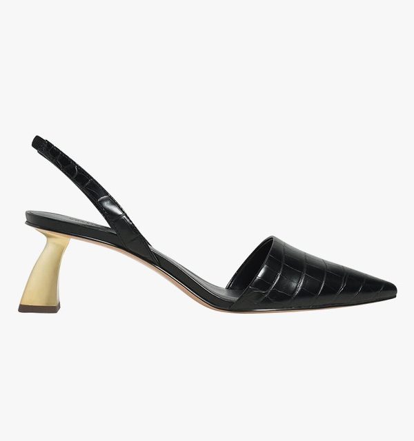 حذاء Charles & Keith باسلوب الـ Slingback