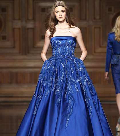 صور موديلات فساتين على الموضة