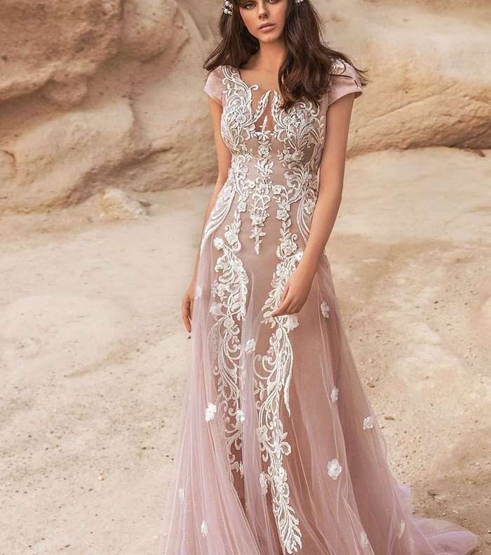 صور اجمل فساتين زفاف لبنانية ناعمة