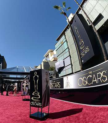 السجادة الحمراء قبل بدء حفل الأوسكار 2013