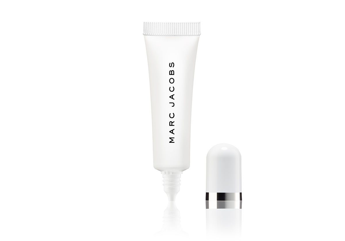 برايمر Under(Cover) Blurring Coconut Face Primer من Marc Jacobs Beauty