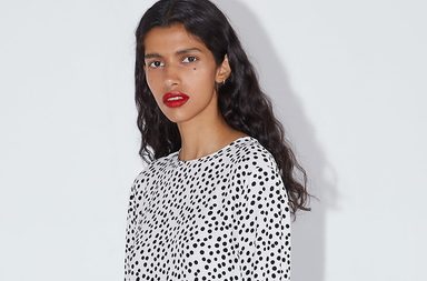 فستان ZARA له حساب خاص على انستغرام