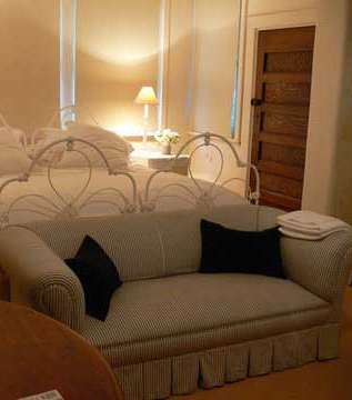 غرفة عرائسية بامتياز 