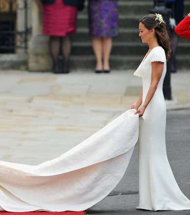 kate-middleton-wedding-dress-alexander-mcqueen-sarah-burton-29-04-2011