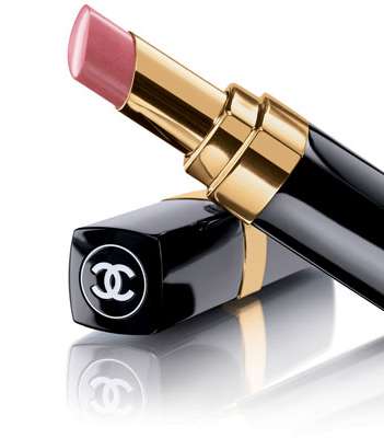 CHANEL المفضّل لدى ديالا في أحمر الشفاه