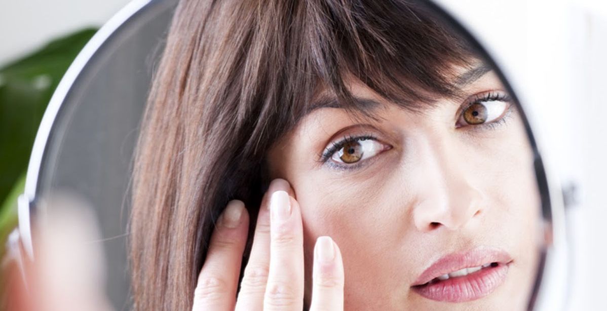 3 خطوات ماكياج ضرورية لإخفاء التجاعيد الرفيعة