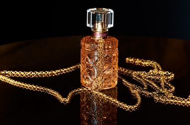 العطر الذي سيجعلك تسطعين إشراقاً