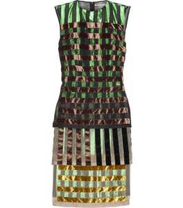 موضة الملابس المقلّمة من Christopher Kane