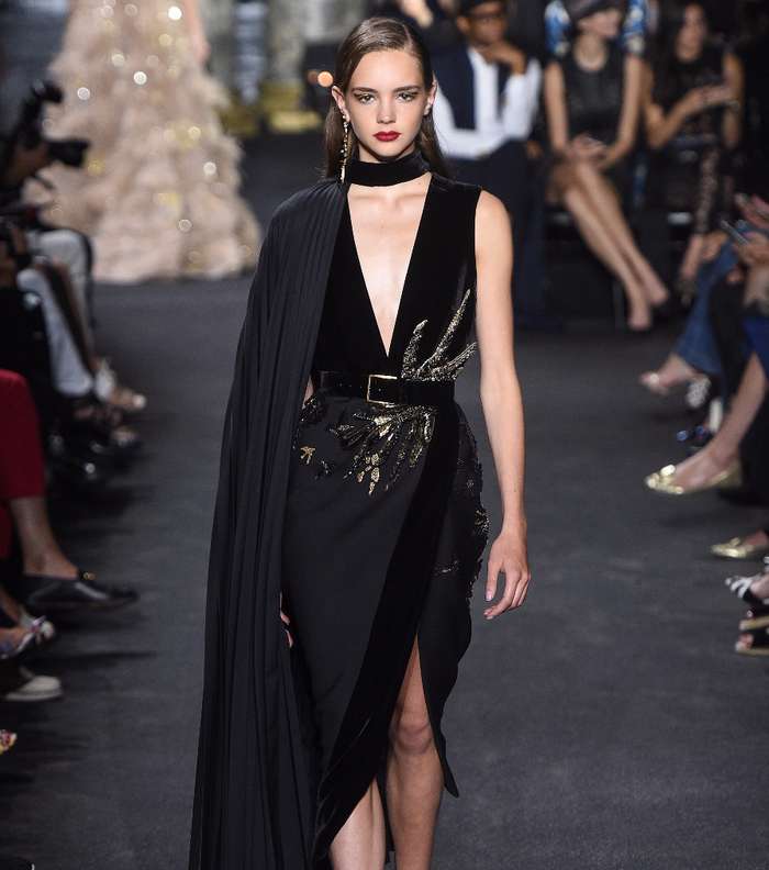 صور موديلات فساتين على الموضة