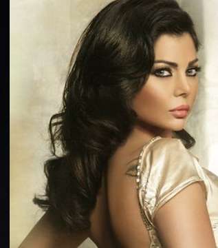 صار شعرها هويّة