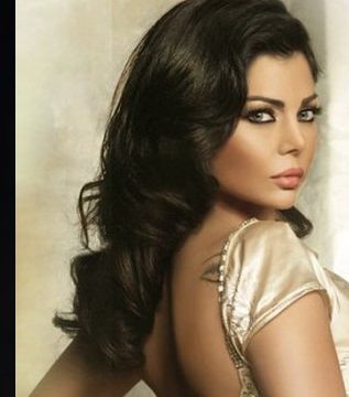 صار شعرها هويّة