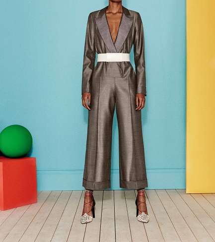 تعرفي بالصور على جميع تصاميم علامة MaxMara من مجموعة Resort 2017