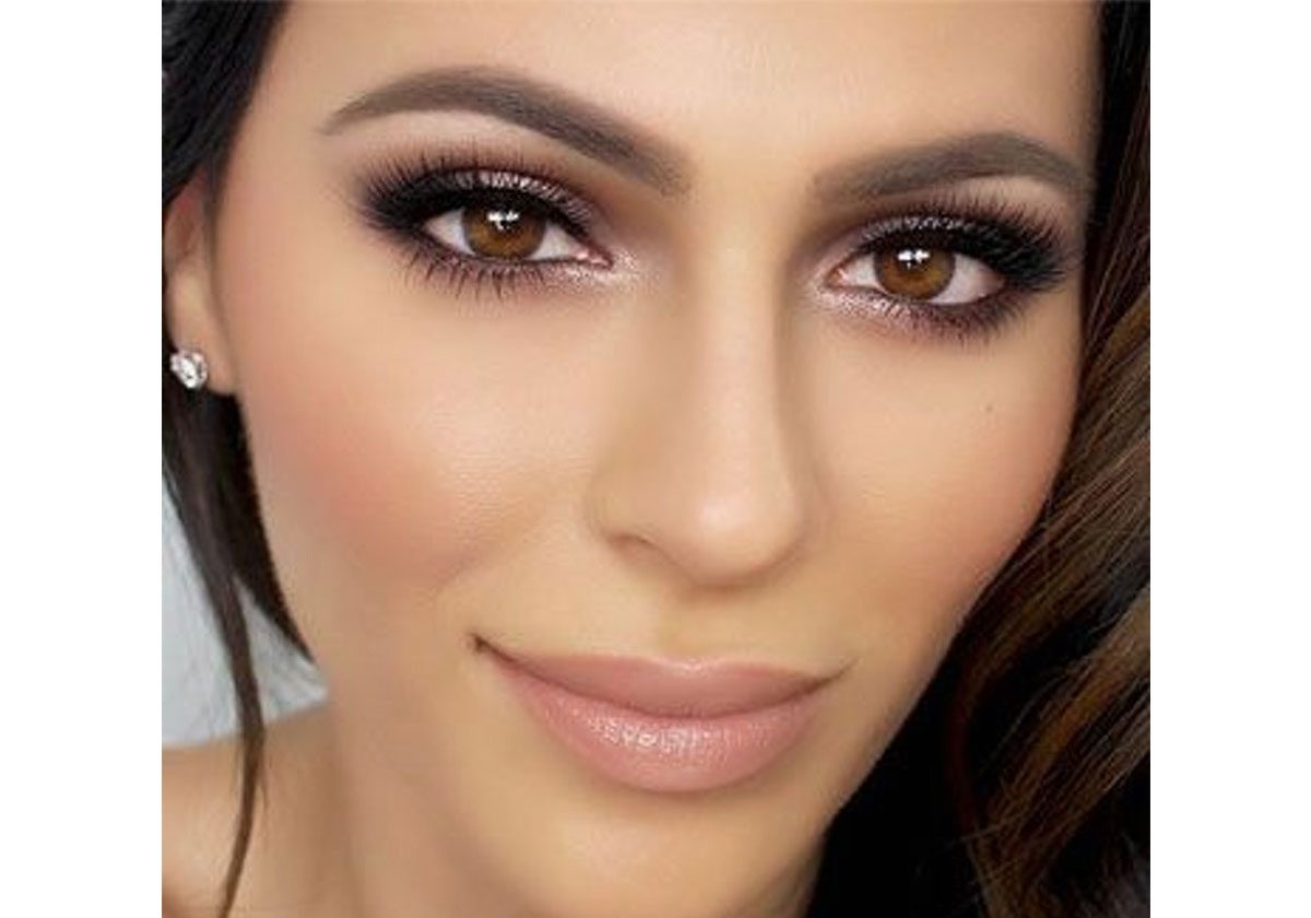 عمل مكياج رمادي ووردي ناعم بالخطوات