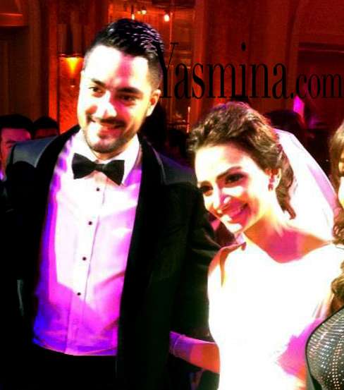 الصورة الأولى لحسن الشافعي وزوجته زينة نطوط في حفل زفافهما في القاهرة