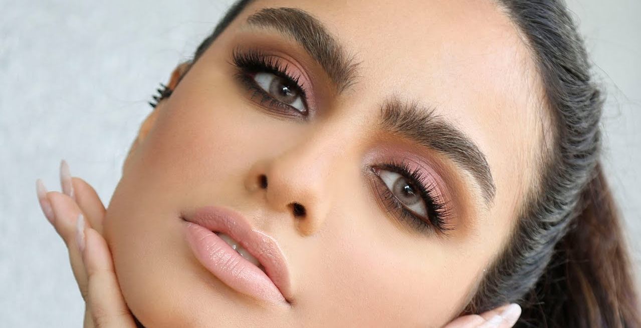 ايلاينر العيون الناعسه