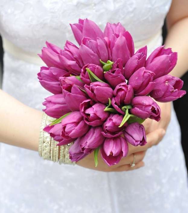 صور اجمل مسكة عروس توليب