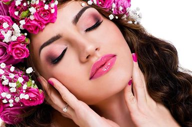 مكياج لحمي وردي مع الوان عصرية