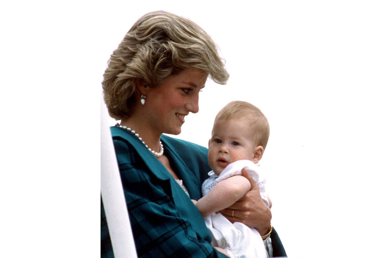 أظرف الصور لنساء العائلة الملكية مع أطفالهن!