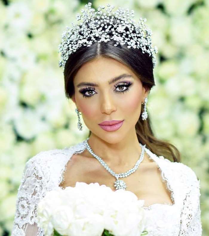 صور اجمل تسريحات عروس بالتاج