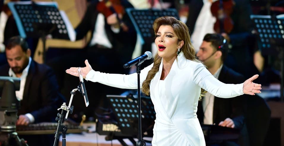 إطلالة الفنانة أصالة في ليالي عكاظ 