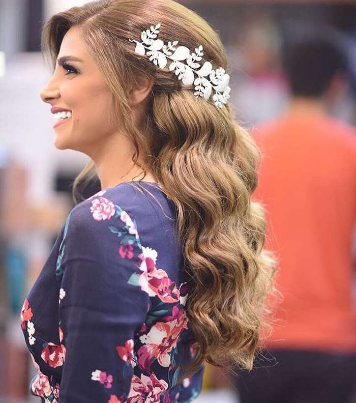 صور اجمل تسريحات شعر نازله وناعمه