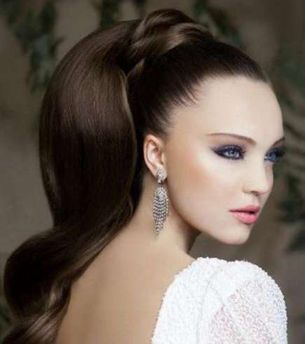 تسريحة ذيل الفرس بموديلات مختلفة
