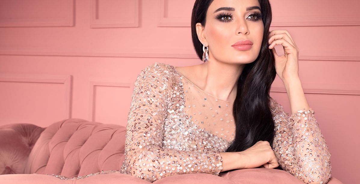 تعاون مميّز يجمع MAC Cosmetics مع سيرين عبد النور
