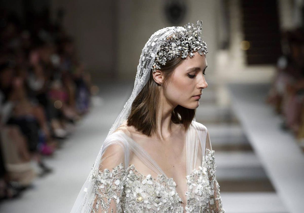أكسسوار شعر عروس زياد نكد من اسبوع الموضة في باريس لشتاء 2020