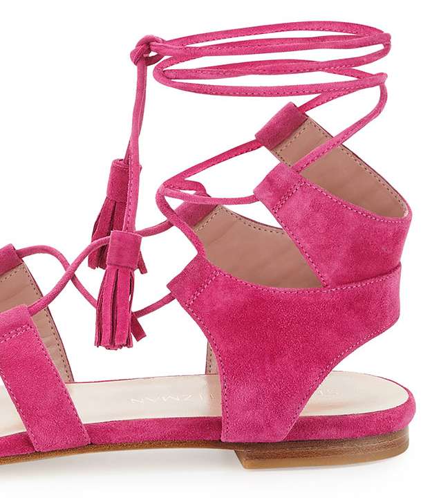 صندل من Stuart Weitzman لصيف 2016