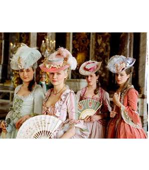لعاشقات الموضة: فيلم Marie Antoinette