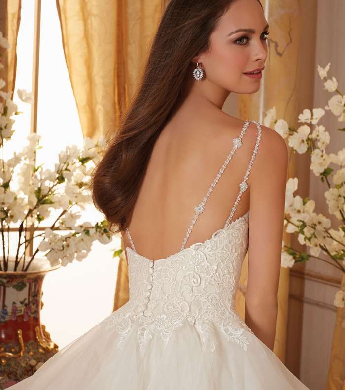 فستان الحبال الماسبة الناعمة