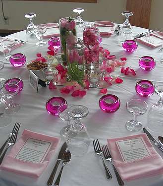 pink-petals-table