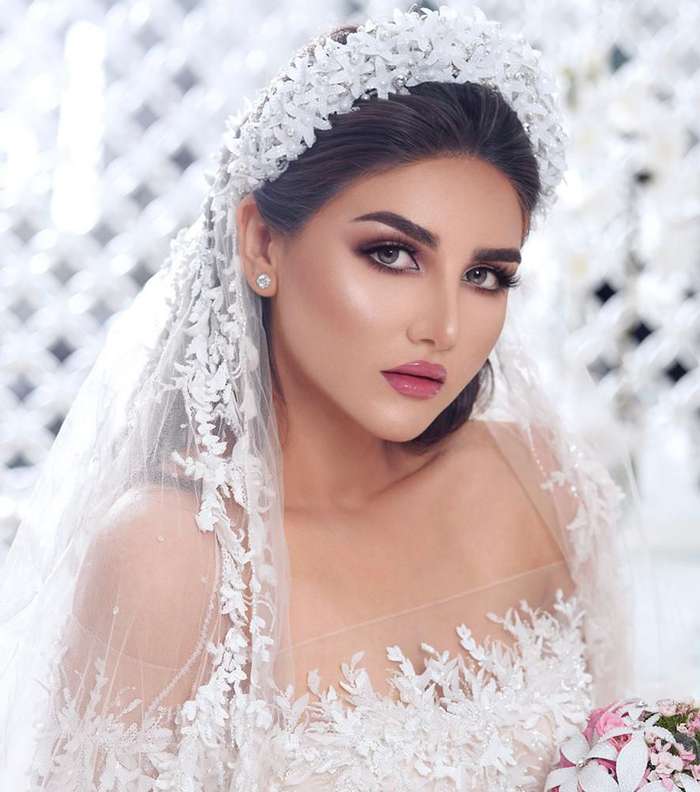 صور اجمل تسريحات عروس بالتاج