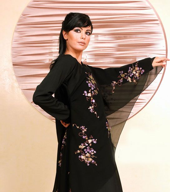 صور اجمل عبايات مطرزة