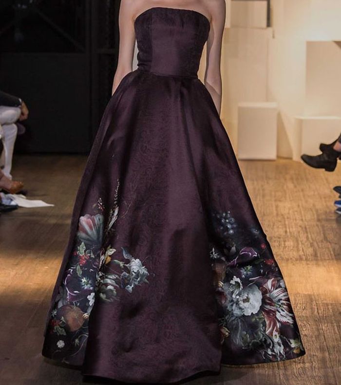 صور موديلات فساتين على الموضة