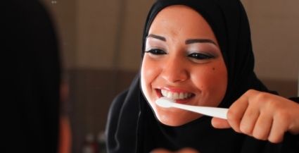 ما هي مواصفات فرشاة الأسنان المناسبة؟ 