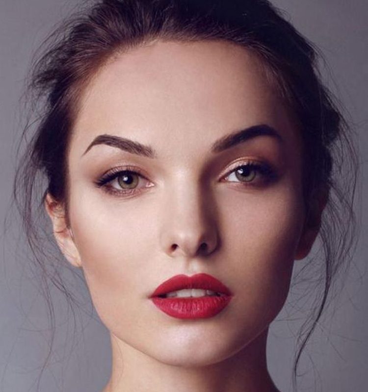 صور مكياج فرنسي ناعم وثقيل