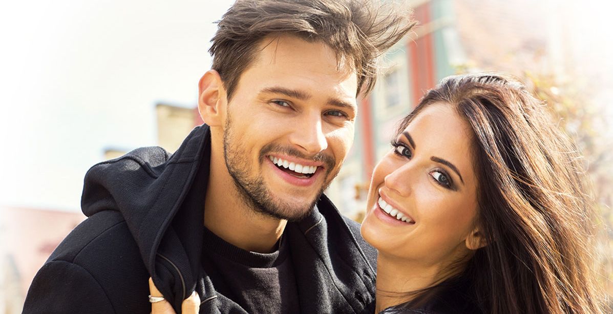 خطوة في المكياج تتجاهلها المرأة لكنها تجذب الرجل وتسرق نظراته!