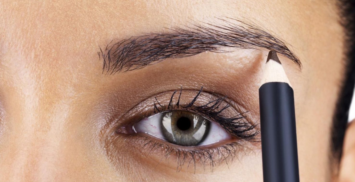 طريقة عمل رسمة حواجب طبيعيه