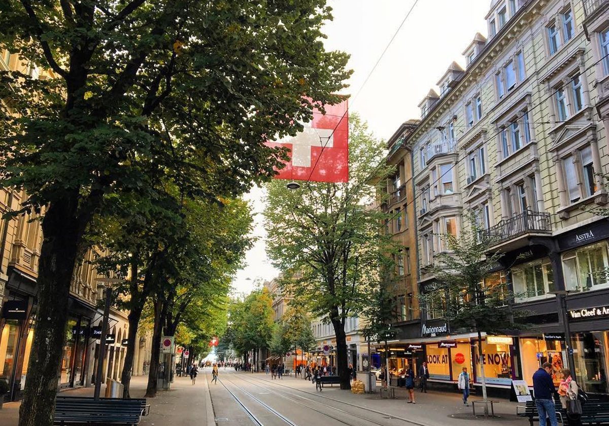 شارع Bahnhofstrasse