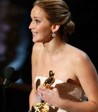 جنيفر لورنس أفضل ممثلة بالدور الاساسي