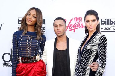 أوليفيه روستينغ مع كينديل جينر وجوردان دان في حفل الـ Billboard Music Awards 2015
